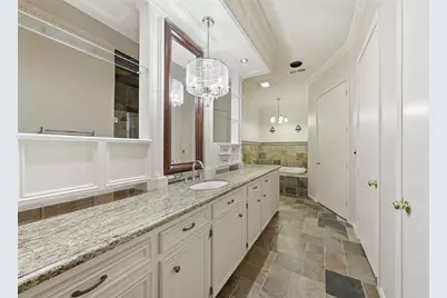 4063 Breakwood Drive, Houston, TX 77025 - Photo 40