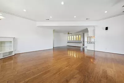 4063 Breakwood Drive, Houston, TX 77025 - Photo 10