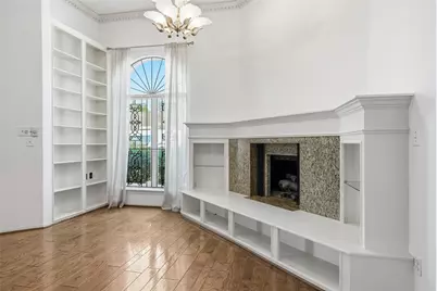 4063 Breakwood Drive, Houston, TX 77025 - Photo 6