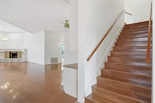 4063 Breakwood Dr, Houston, TX 77025 - Photo 30