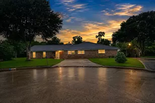 12614 C Bar Dr, Santa Fe, TX 77510 - Photo 2