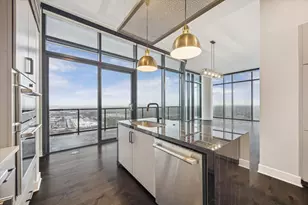 9757 Katy Freeway, Houston, TX 77024 - Photo 12