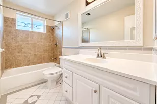 10926 Stroud Dr, Houston, TX 77072 - Photo 14