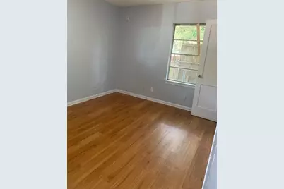 5818 Westover Street, Houston, TX 77033 - Photo 8