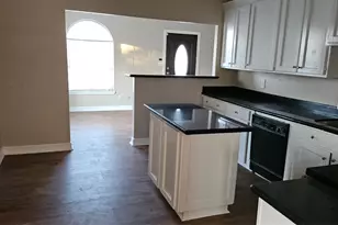 4714 Sharon St, Houston, TX 77020 - Photo 6