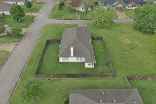 441 Countryside Dr, West Columbia, TX 77486 - Photo 26