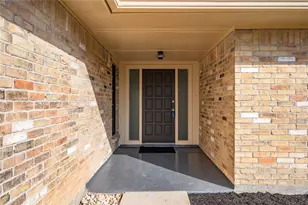 2010 Victoria Ct, League City, TX 77573 - Photo 8