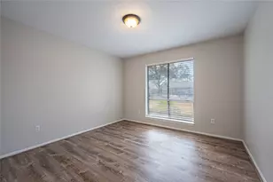 2010 Victoria Ct, League City, TX 77573 - Photo 32