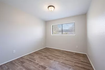 2010 Victoria Court, League City, TX 77573 - Photo 30