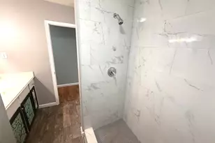 12 Willow Ln, Galveston, TX 77551 - Photo 14