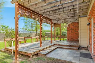 2601 Piney Woods Dr, Pearland, TX 77581 - Photo 28