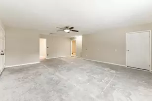 98 Oak Creek Dr, Huntsville, TX 77340 - Photo 24
