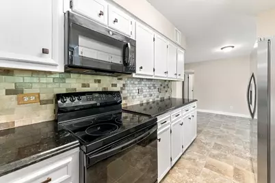 98 Oak Creek Drive, Huntsville, TX 77340 - Photo 12