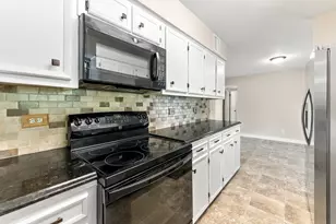 98 Oak Creek Dr, Huntsville, TX 77340 - Photo 12