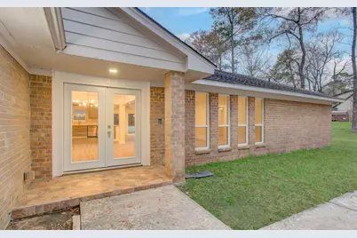 523 Brandon Road, Conroe, TX 77302 - Photo 2