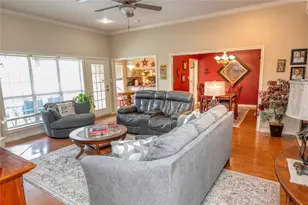 1608 Allison St, Brenham, TX 77833 - Photo 4