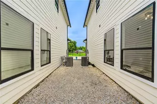 5843 Outer Banks St, Houston, TX 77091 - Photo 24