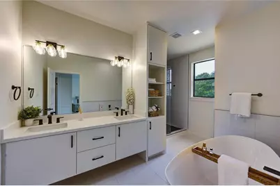 5843 Outer Banks Street, Houston, TX 77091 - Photo 14