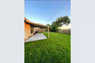 13942 Towne Way Drive, Sugar Land, TX 77498 - Photo 10