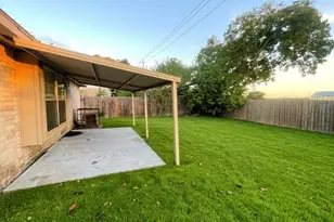 13942 Towne Way Dr, Sugar Land, TX 77498 - Photo 10