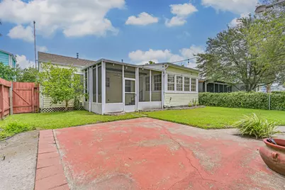 4817 Alamo Drive, Galveston, TX 77551 - Photo 8