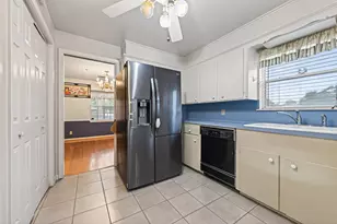 8022 Stroud Dr, Houston, TX 77036 - Photo 18