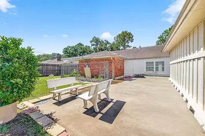 8022 Stroud Dr, Houston, TX 77036 - Photo 50