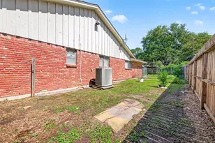 8022 Stroud Dr, Houston, TX 77036 - Photo 48
