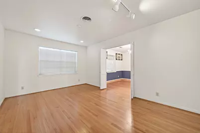 8022 Stroud Dr, Houston, TX 77036 - Photo 12