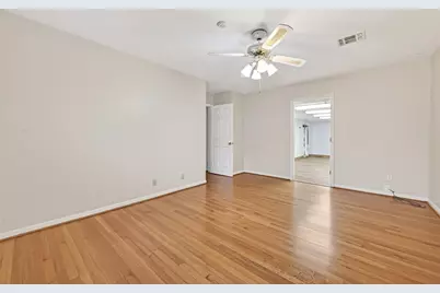 8022 Stroud Dr, Houston, TX 77036 - Photo 36