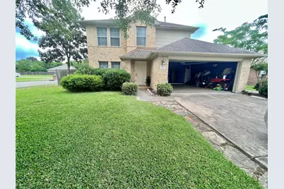 155 Green Isle Avenue, Dickinson, TX 77539 - Photo 2