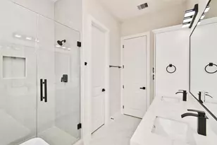 3229 Tuam St, Houston, TX 77004 - Photo 28
