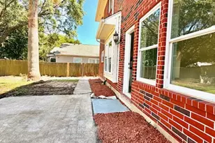 2859 Crest Park Dr, Houston, TX 77082 - Photo 4