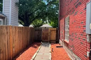 2859 Crest Park Dr, Houston, TX 77082 - Photo 2