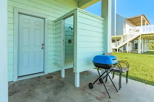 21916 Kennedy Dr, Galveston, TX 77554 - Photo 26