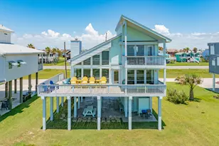21916 Kennedy Dr, Galveston, TX 77554 - Photo 1