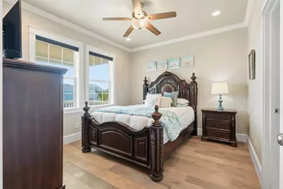 4027 Silver Reef Court, Galveston, TX 77554 - Photo 12