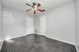 2004 Manor St, Dayton, TX 77535 - Photo 16