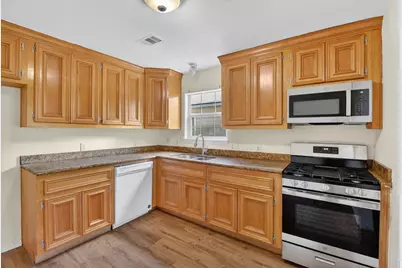 7013 Saint Augustine Street, Houston, TX 77021 - Photo 12