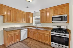 7013 St Augustine St, Houston, TX 77021 - Photo 12