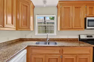 7013 St Augustine St, Houston, TX 77021 - Photo 10