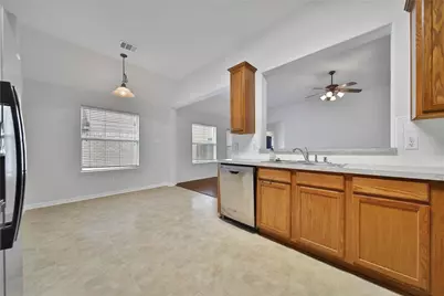 6403 Larrycrest Drive, Pearland, TX 77584 - Photo 12
