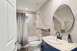 5410 Kiam St, Houston, TX 77007 - Photo 14