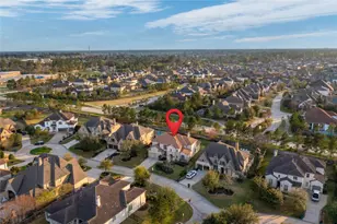 19 Brittany Rose Pl, The Woodlands, TX 77375 - Photo 4