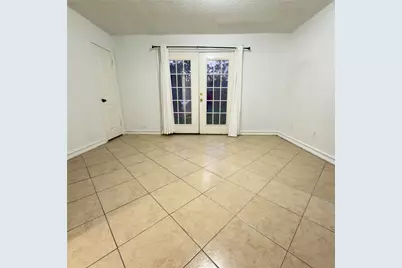 6406 Tall Willow Drive, Houston, TX 77088 - Photo 10