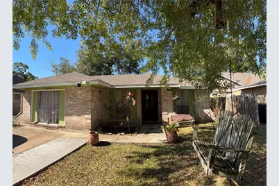 6406 Tall Willow Drive, Houston, TX 77088 - Photo 18