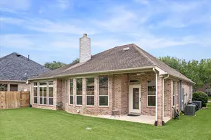 1831 Shadow Lake Dr, Sugar Land, TX 77479 - Photo 24