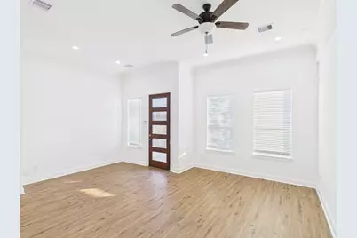 4619 Stassen Street #B, Houston, TX 77051 - Photo 4