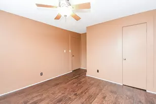 6302 Amie Ln, Pearland, TX 77584 - Photo 12