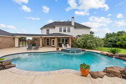 3870 Summer Manor Drive, League City, TX 77573 - Photo 1